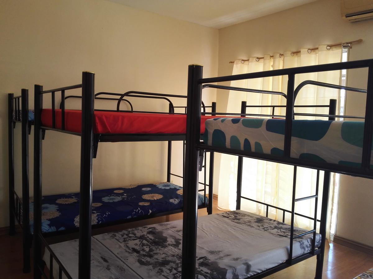 Happy To Mingle Airport Hostel Manila Paranaque City Εξωτερικό φωτογραφία
